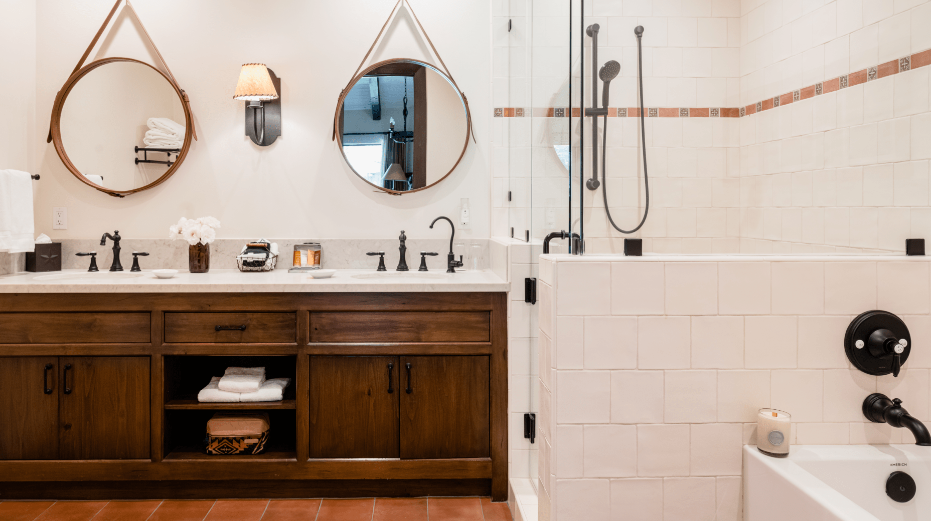 interior of restroom of Jackson house room
